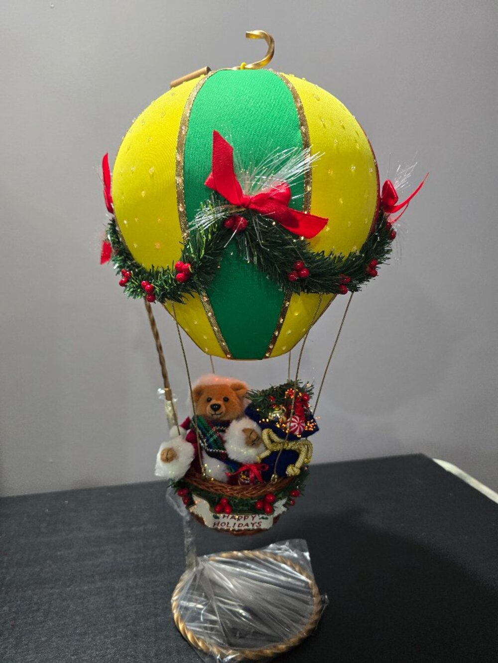 Santa's On The Way Fiber Optic Hot Air Balloon Christmas Avon Y2K Teddy Light Up